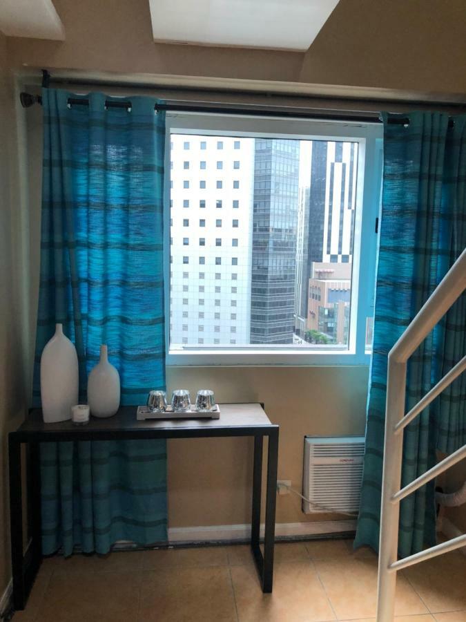 Loft Condo Beside Shangri-La Fort Manila Exterior foto